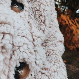 Cupio Blush fuzzy comfy white jacket size medium